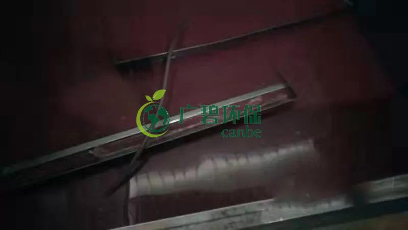 東莞龍背嶺驚現(xiàn)“紅水河”，一企業(yè)涉嫌偷排被立案調(diào)查(圖2)
